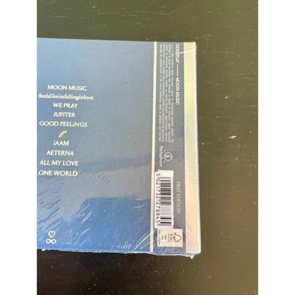 Coldplay Moon Music (EcoCD) (Includes Signed Art Card)! AUTOGRAPH XMAS GIFT! - Picture 5 of 6